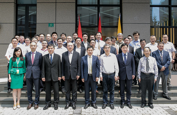 ����18(�й���)�ٷ���վ